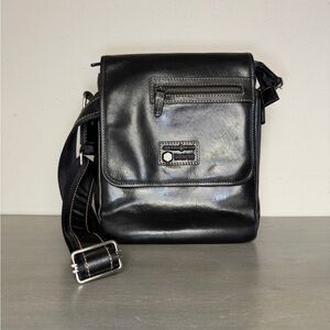 Jekyll & Hide Black Leather Messenger Tablet RFID Protection Unisex Crossbody